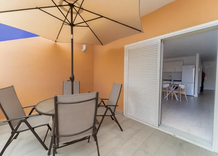 Comfortable Apartment Los Cristianos. Free Wifi.